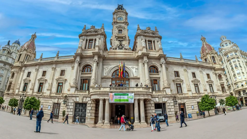 Controversias en la Gestión Municipal de Valencia: La Desaparición de Documentos Clave