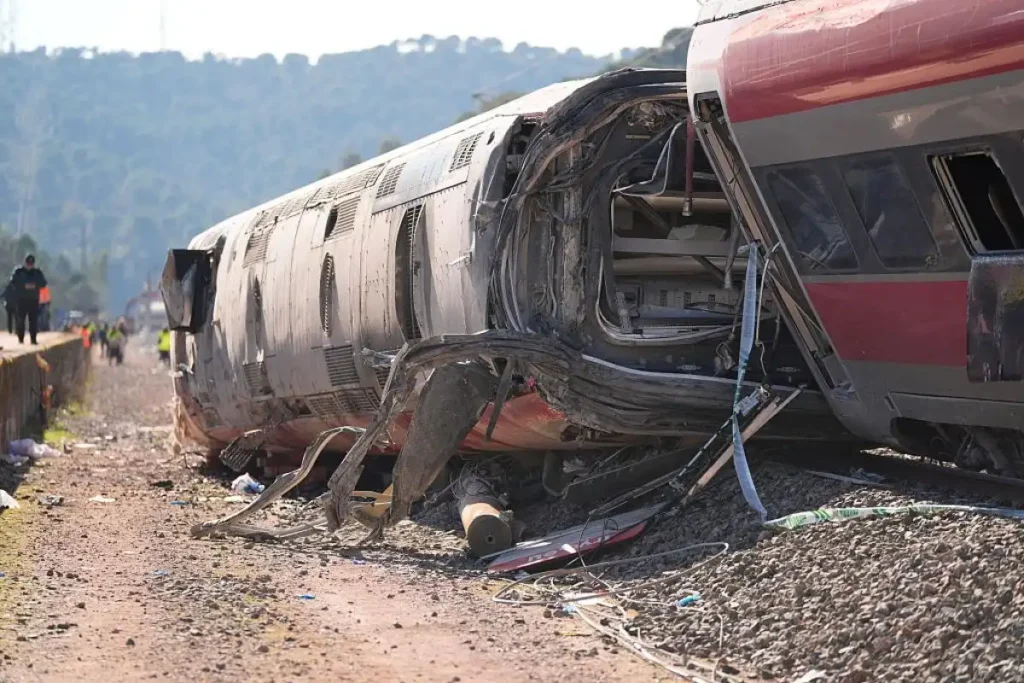 Crisis Ferroviaria en España: Impacto del Accidente de Adamuz y Respuestas de Adif