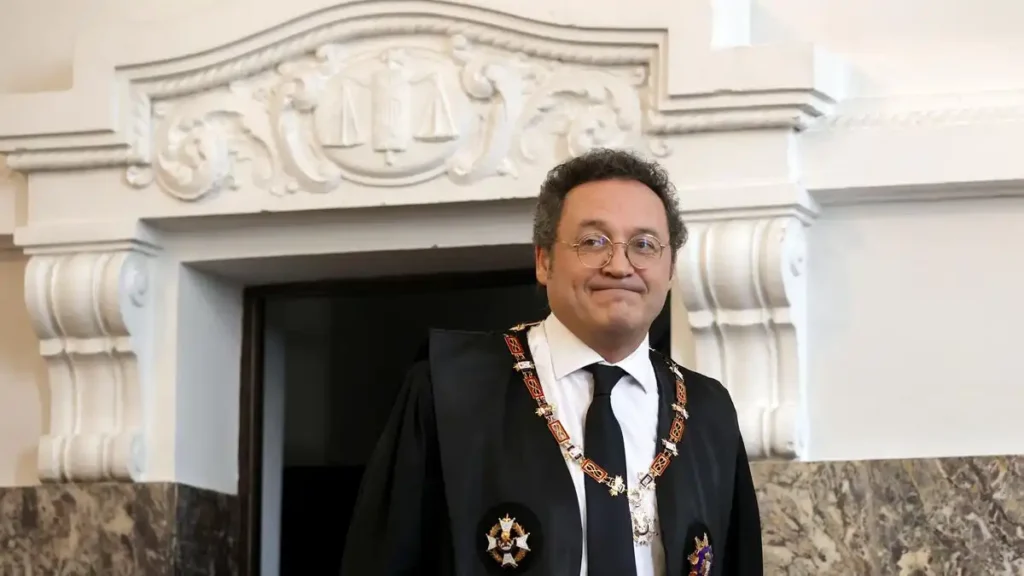 Crisis Judicial en España: La Condena de García Ortiz y sus Repercusiones Políticas