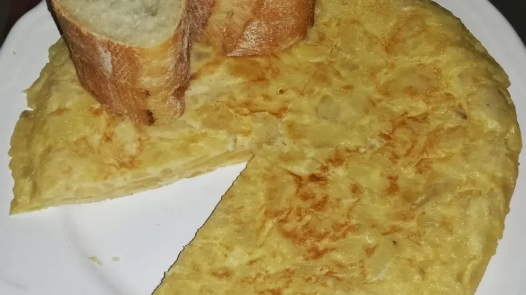 El Arte de Hacer una Tortilla de Patata Perfecta: Consejos de María Lo