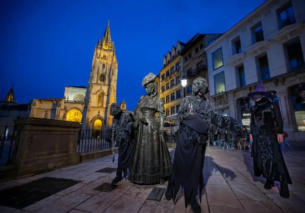 Explorando el Misterio de Halloween en Asturias: Rutas y Leyendas