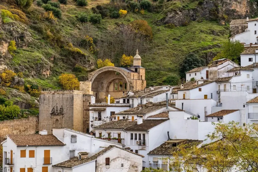 Explorando la Belleza Otoñal de Asturias: Pueblos Mágicos y Gastronómicos