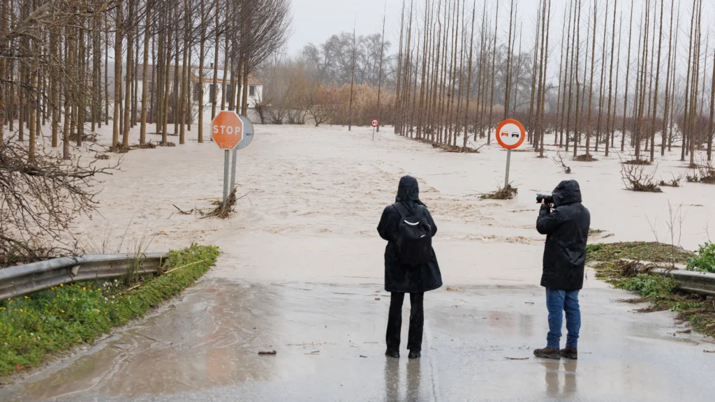 Impacto de la Borrasca Marta: Un Fin de Semana de Inestabilidad Meteorológica en España
