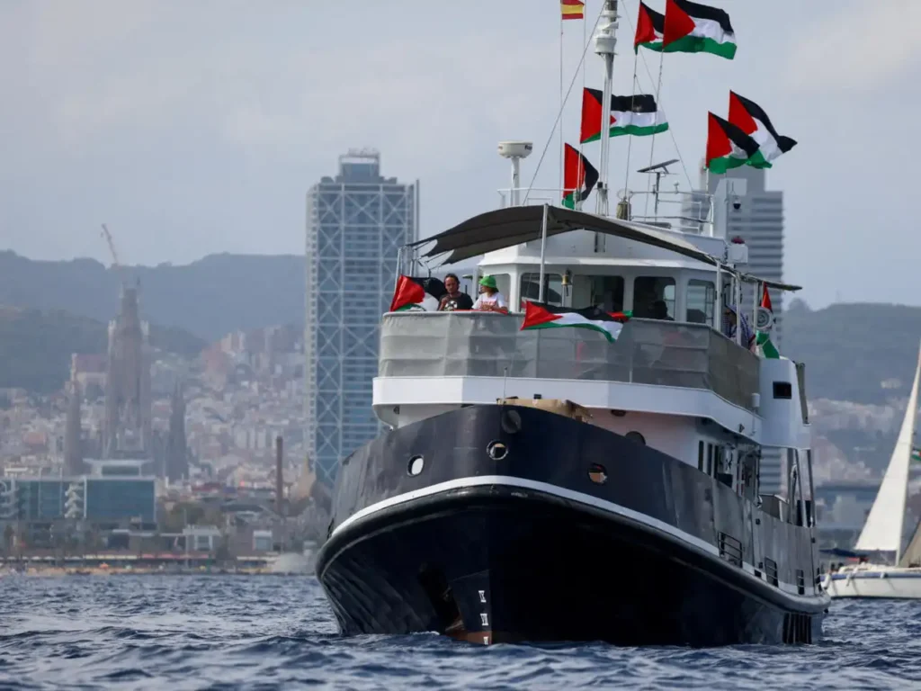 Intercepción de la Flotilla hacia Gaza: Un Viaje de Esperanza y Desafío
