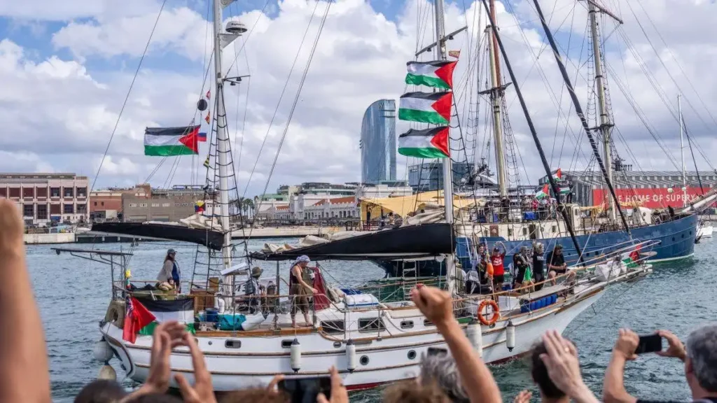 La Flotilla Global Sumud y el Conflicto en Gaza: Un Viaje de Riesgo y Solidaridad