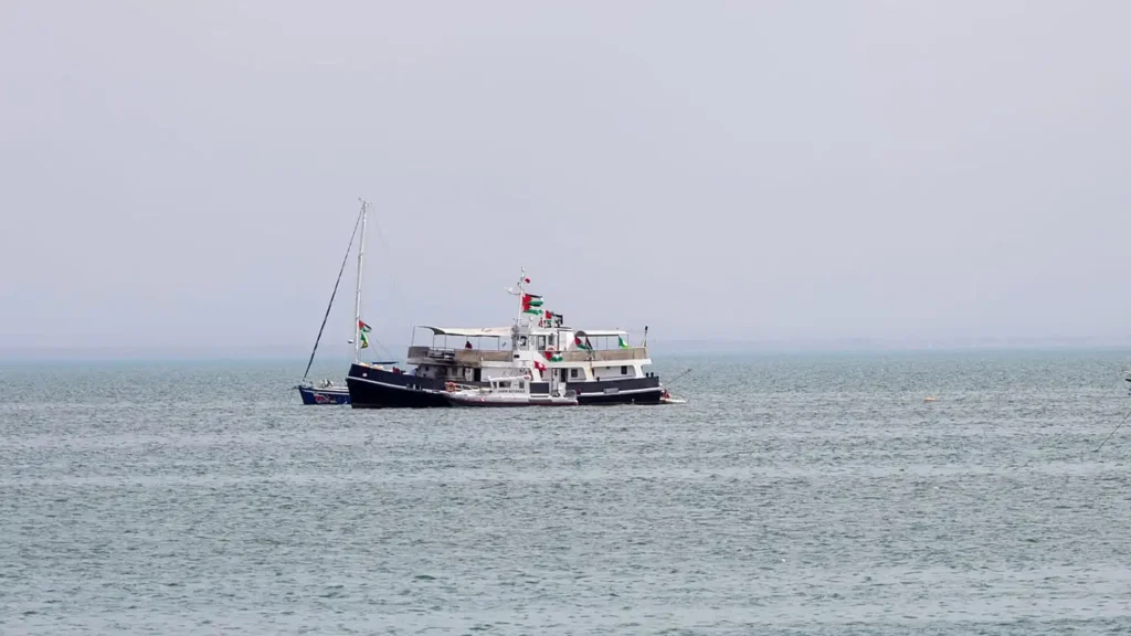 La Flotilla Humanitaria hacia Gaza: Un Viaje de Esperanza y Controversia