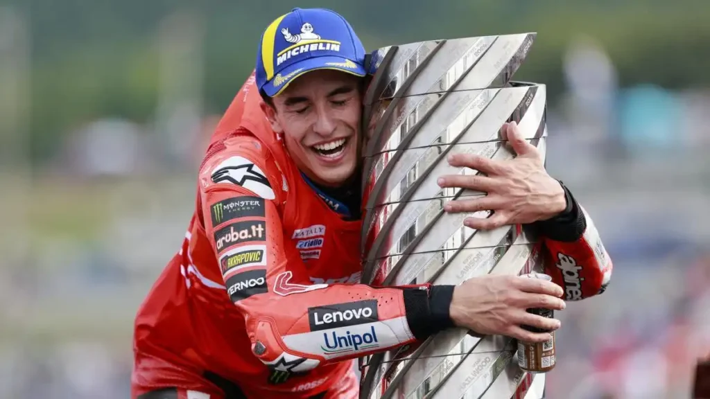 Marc Márquez: Un Campeón en la Adversidad