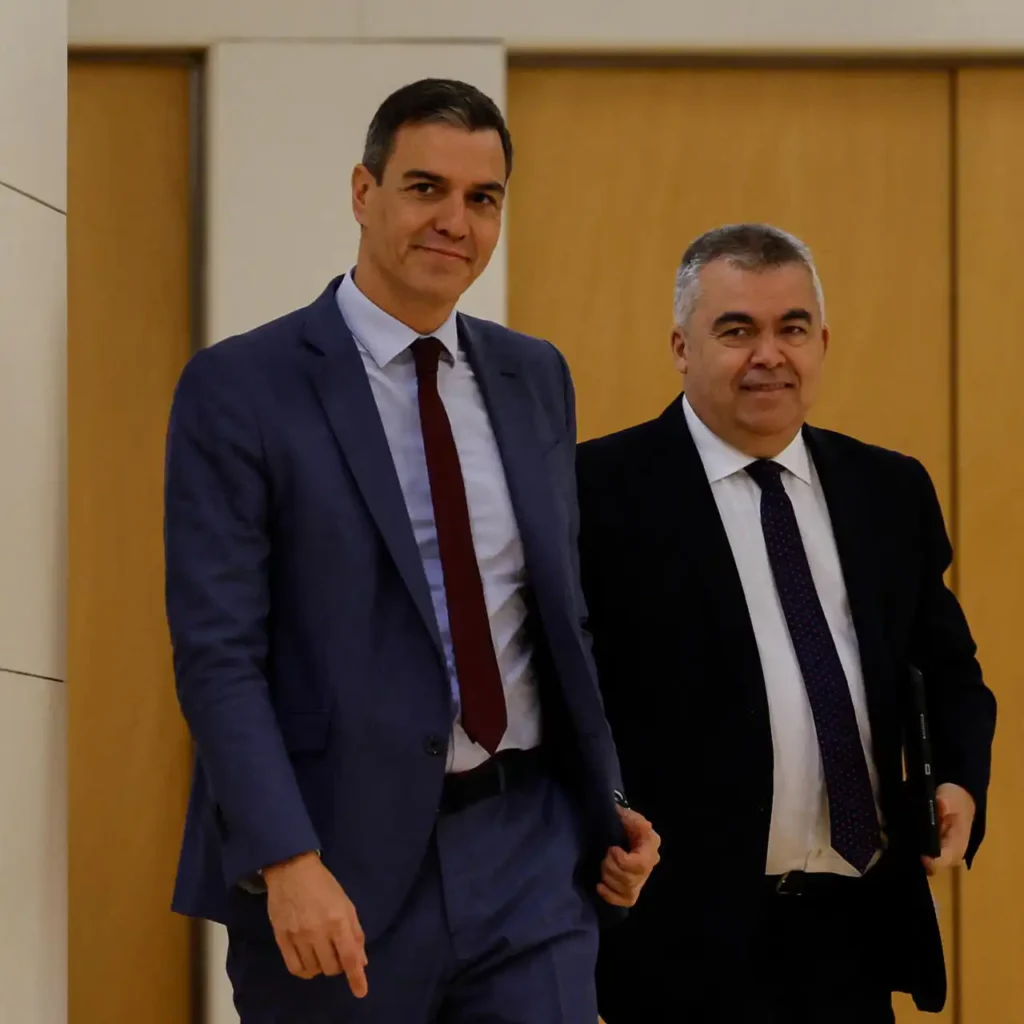 Tensión Política en España: Investidura y Escándalos Judiciales