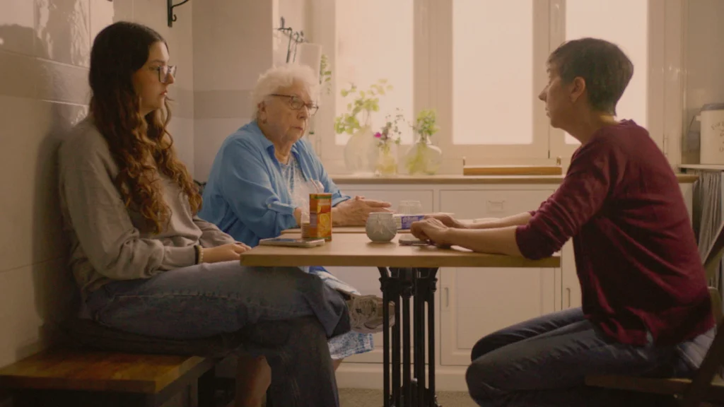 Certamen solidario de documentales sobre cuidados familiares en España
