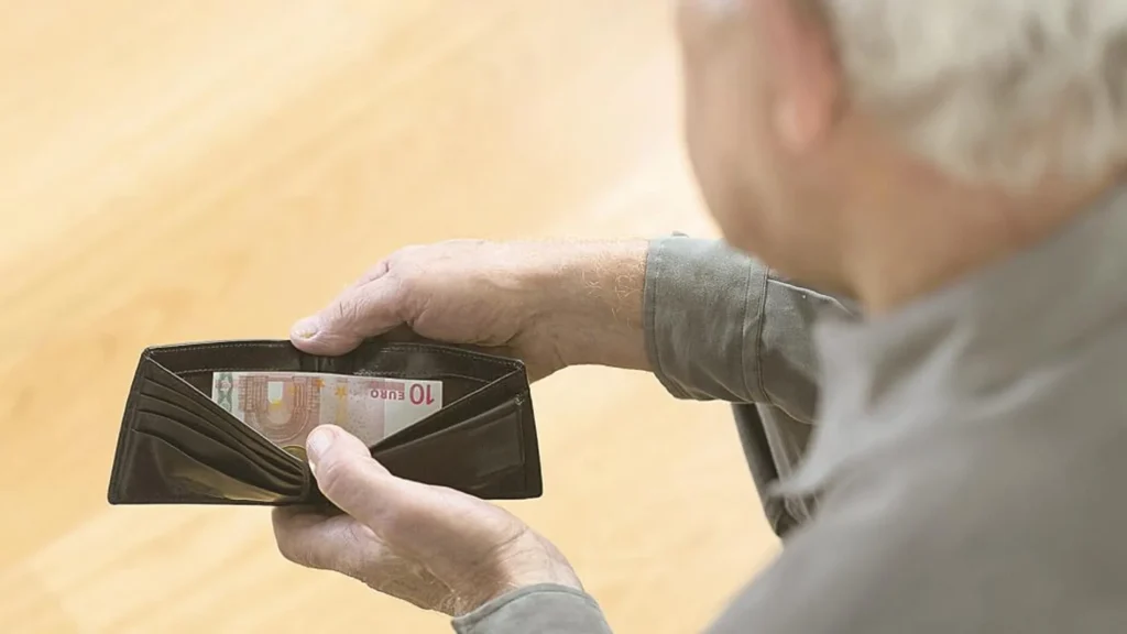 Cobrar dos pensiones de jubilación: requisitos legales y condiciones reales en 2026