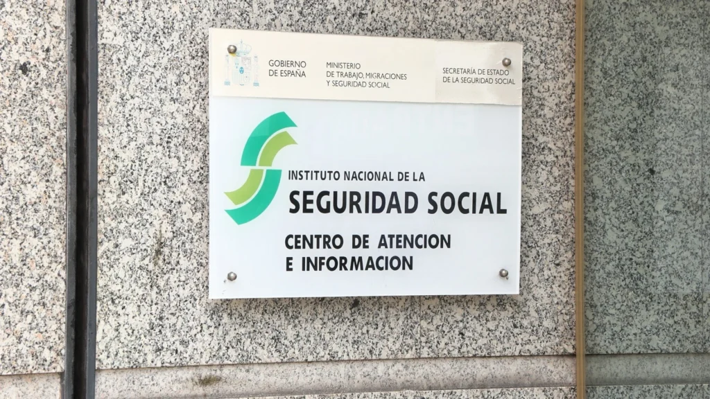 Compatibilizar baja médica y actividad autónoma no es fraude: es un fallo estructural del sistema de protección social