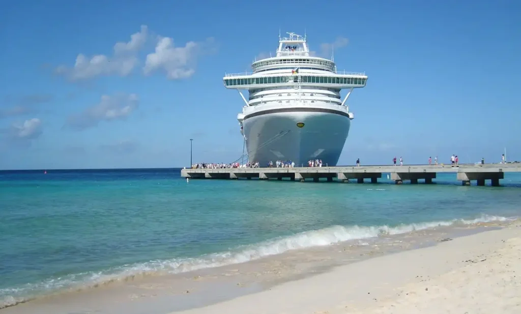 Cruceros por el Mediterráneo 2026: el turismo masivo no es sostenible sin regulación climática y ética