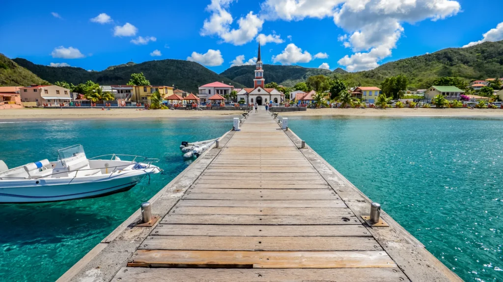Precios en Mallorca vs Caribe: ¿por qué una semana allí cuesta más que dos allá?